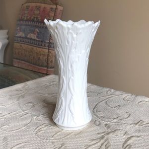 Lenox 6 1/4” Vase “Woodland” Collection